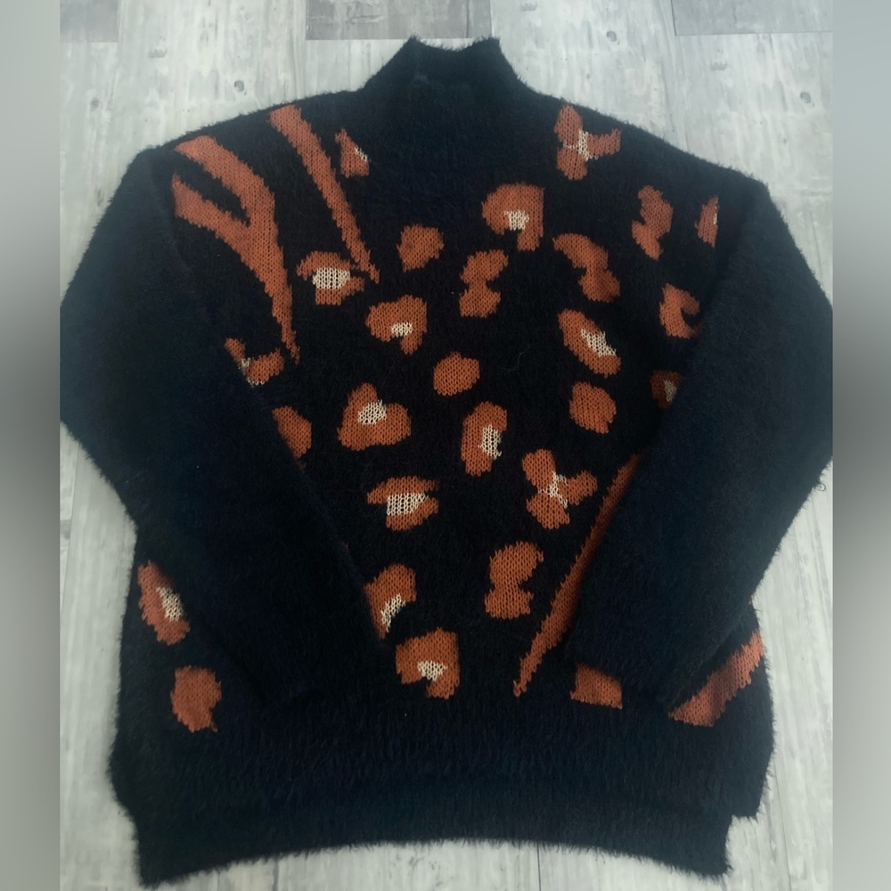 Animal Print Turtleneck sweater